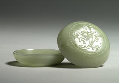 图片[2]-Jade round box with Indian lotus scrolls, Qing dynasty (1644-1911)-China Archive
